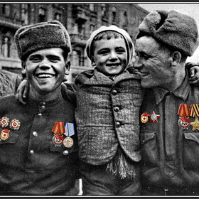 10    1944       .    !  !   ,              , -  !   ,                         , -  !