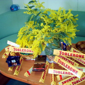   !  11        (World Chocolate Day).      !